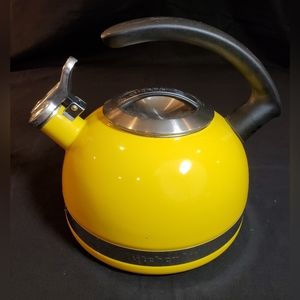 Kitchen Aid Citrus Sunrise 2.0 Quart Kettle with C Handle and Trim Band